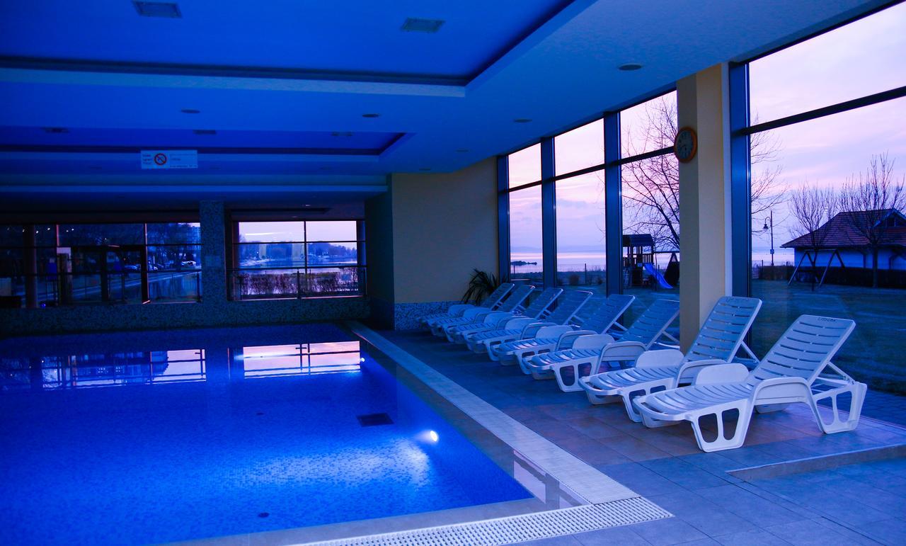 Club 218 Panorama Apartman Siófok Exteriör bild