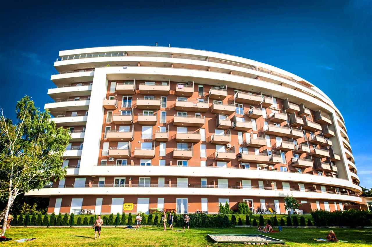 Club 218 Panorama Apartman Siófok Exteriör bild